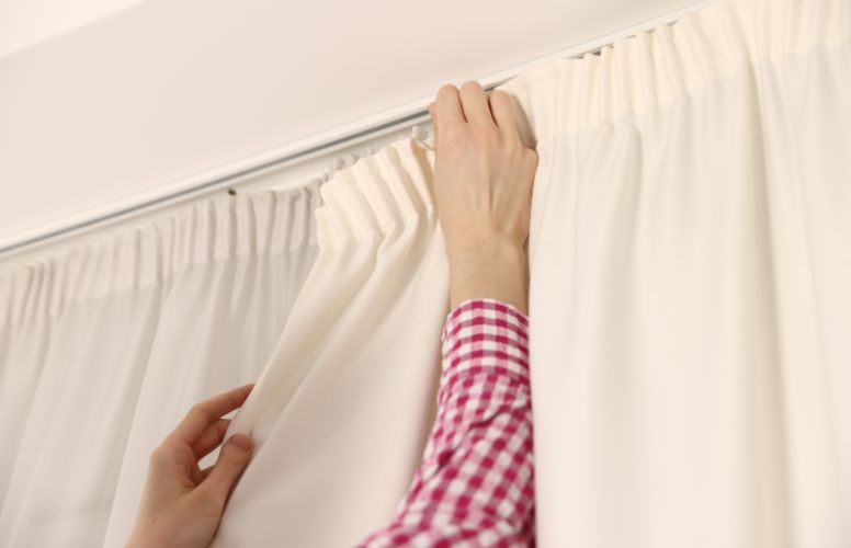 Expert Curtain Cleaning in Perth | On-Site & Off-Site Services Banner