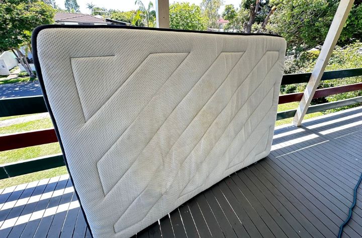 How Often Should You Professionally Clean Your Mattress? Banner