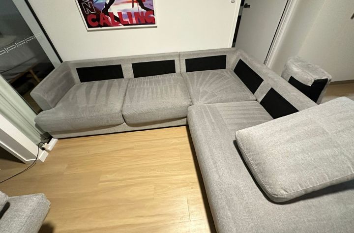 Signs Your Couch Needs Deep Cleaning thumbnail