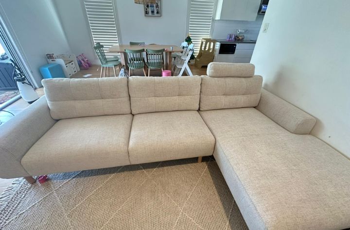 How Long Does Couch Cleaning Take thumbnail